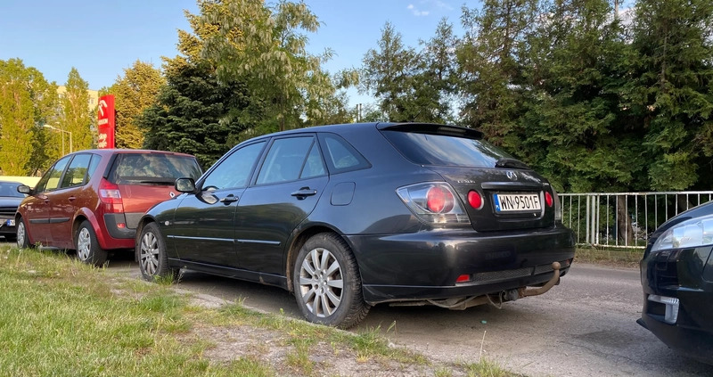 Lexus IS cena 10000 przebieg: 253034, rok produkcji 2004 z Warszawa małe 436